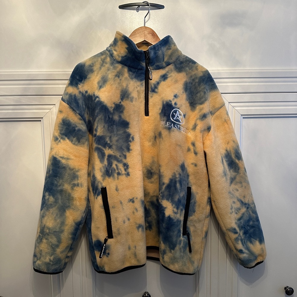 PLEASURES caffeine polar fleece in “tan” size medium
